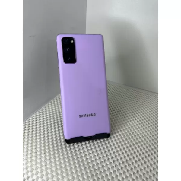 Samsung Galaxy S20FE 128  GB MOR OUTLET